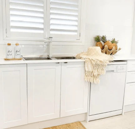 White Glass Pump Bottles with Bamboo Tray - 500ml