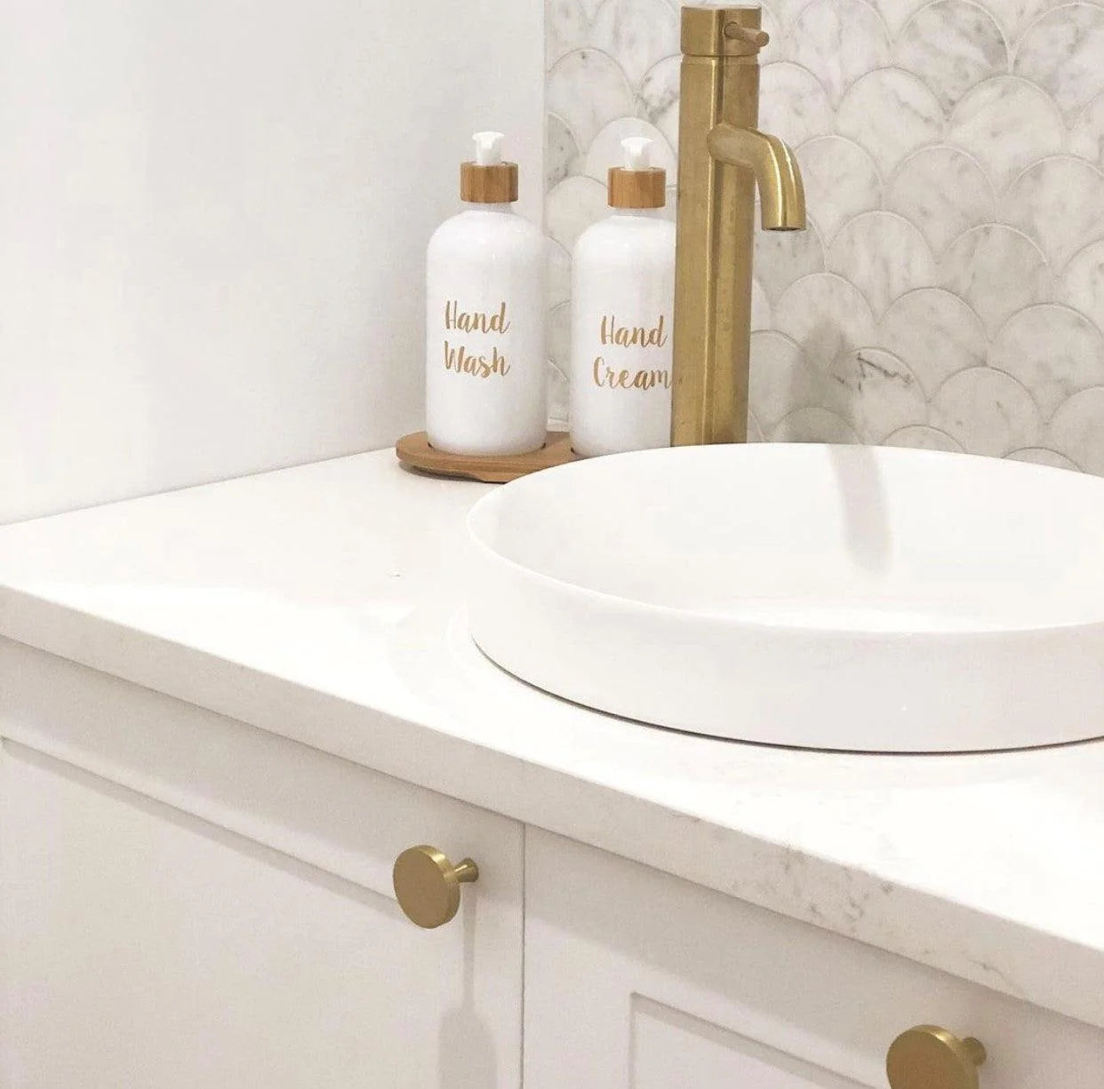 White Glass Pump Bottles with Bamboo Tray - 500ml